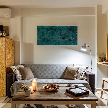 Downtown Central Suite With Private Parking กาลามาตา ภายนอก รูปภาพ