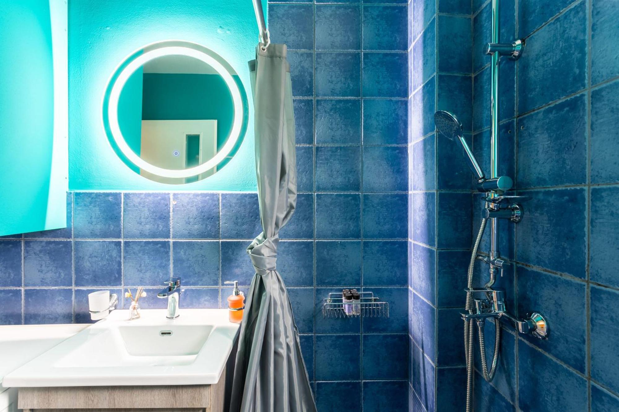 Downtown Central Suite With Private Parking กาลามาตา ภายนอก รูปภาพ